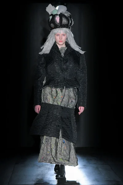 Look 2